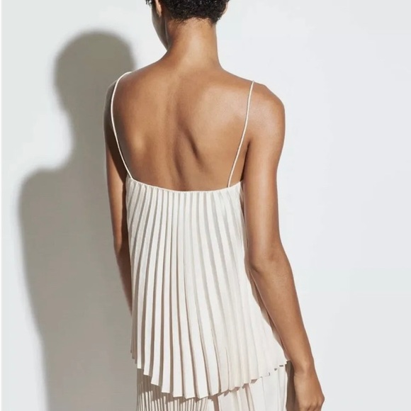 NWT Vince Pleated Camisole in Pale Blush, XS - Picture 4 of 10